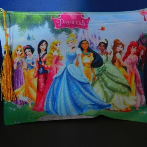 (2for20$ bundle) princess , trousses de maquillage , pencil case - Picture 1 of 2